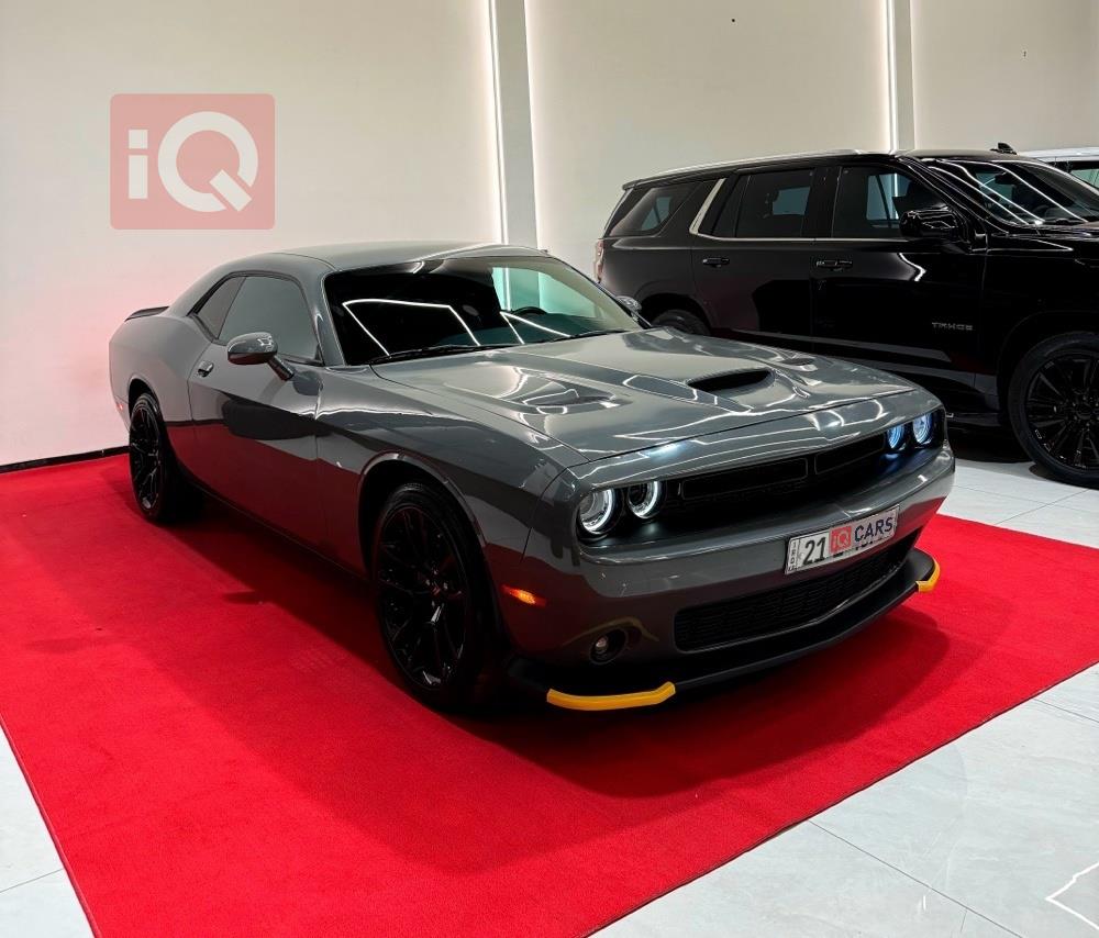 Dodge Challenger